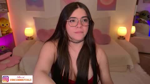 Snapshot of cammiefoalss chatting on January 17, 2026, 6:55 pm Lets reach 200 thumbs up online show from January 17, 2026, 6:55 pm