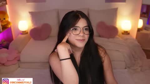 Snapshot of cammiefoalss chatting on February 16, 2026, 8:16 pm Lets reach 200 thumbs up online show from February 16, 2026, 8:16 pm