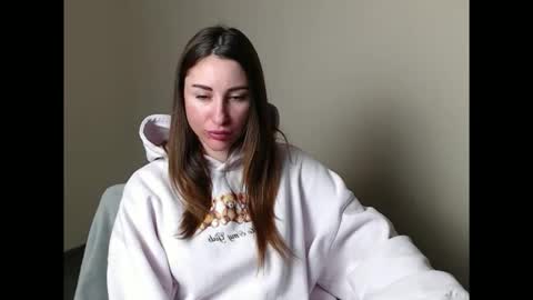 Snapshot of cammila_horn chatting on February 3, 2026, 6:11 am cammila horn online show from February 3, 2026, 6:11 am