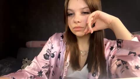 Vicky online show from September 24, 2025, 3:15 pm