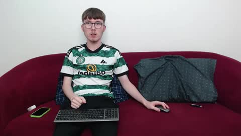 Snapshot of cammykev chatting on October 21, 2025, 6:36 am online show from October 21, 2025, 6:36 am