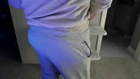 cammyman6900 online show from May 15, 2026, 2:51 am