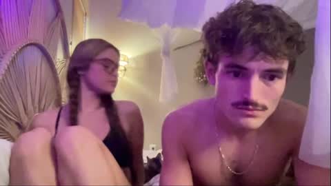 Snapshot of camncaroline chatting on September 17, 2025, 1:51 am camncaroline online show from September 17, 2025, 1:51 am