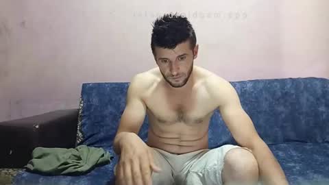 Snapshot of camshow22cm chatting on September 18, 2025, 8:49 am FREMAN online show from September 18, 2025, 8:49 am