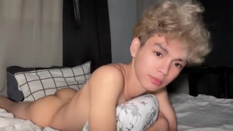 Snapshot of camwithethan chatting on February 23, 2026, 11:35 pm Ethan online show from February 23, 2026, 11:35 pm