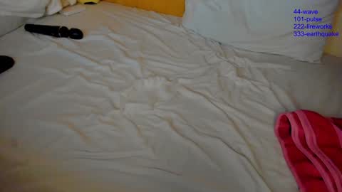 Snapshot of can_i_kiss_you chatting on December 24, 2024, 9:28 am DOMINANT by nature SUBMISSIVE by your desire. Lets play online show from December 24, 2024, 9:28 am