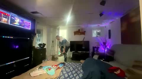 Snapshot of canadaguuy78 chatting on April 2, 2026, 3:20 pm CanadaGuy1978 online show from April 2, 2026, 3:20 pm