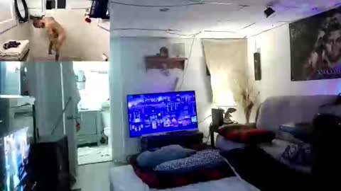 Snapshot of canadaguuy78 chatting on April 3, 2026, 3:26 am CanadaGuy1978 online show from April 3, 2026, 3:26 am