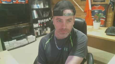 Snapshot of canadianboi6969 chatting on January 18, 2025, 11:21 am CanadianBacon6969 online show from January 18, 2025, 11:21 am