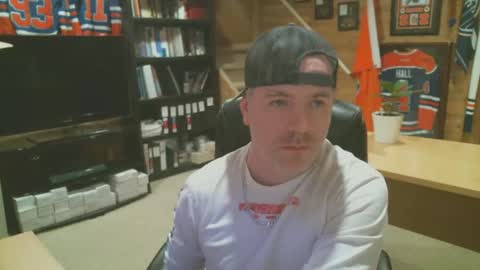Snapshot of canadianboi6969 chatting on January 27, 2025, 6:52 am CanadianBacon6969 online show from January 27, 2025, 6:52 am