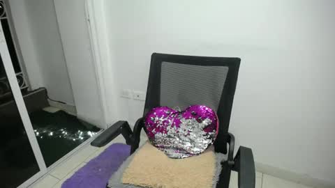 cumorsmooke online show from February 14, 2025, 4:37 am