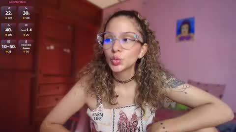 Candase online show from November 4, 2025, 9:58 pm