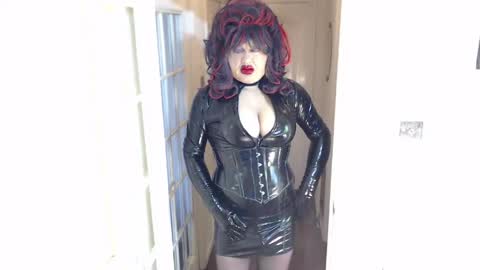 candi smokes online show from April 30, 2026, 1:17 pm