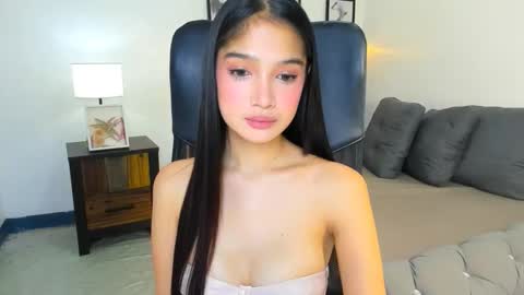 candiceferragamo online show from January 17, 2026, 2:33 pm