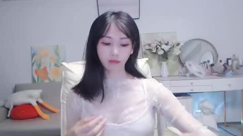 candy8998 online show from October 17, 2025, 10:45 pm