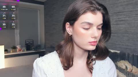 Flora online show from February 26, 2025, 11:15 pm