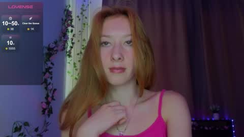 Snapshot of candy_flosse chatting on September 9, 2025, 8:36 am candy_flosse online show from September 9, 2025, 8:36 am