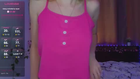 Snapshot of candy_flosse chatting on September 14, 2025, 9:08 am candy_flosse online show from September 14, 2025, 9:08 am