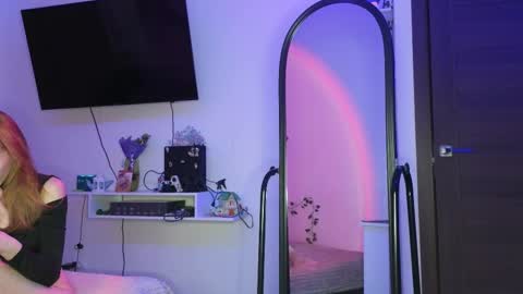 Snapshot of candy_flosse chatting on October 14, 2025, 8:15 am candy_flosse online show from October 14, 2025, 8:15 am