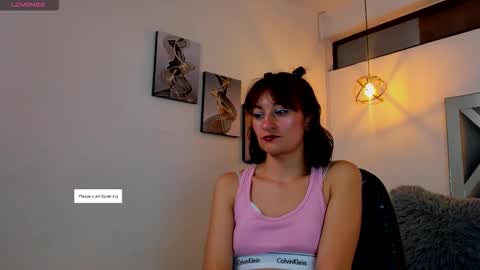 Candy hot online show from September 26, 2025, 7:29 pm