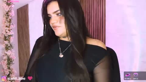 Snapshot of candy_latinaa chatting on August 1, 2026, 5:40 am online show from August 1, 2026, 5:40 am