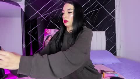 Snapshot of candy_leila3 chatting on September 19, 2025, 3:30 am Leila online show from September 19, 2025, 3:30 am