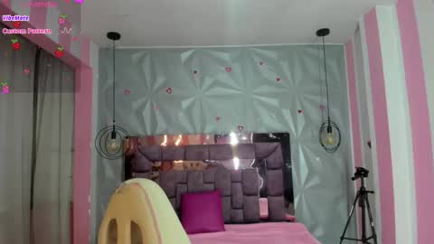 Ania online show from November 27, 2025, 11:12 am