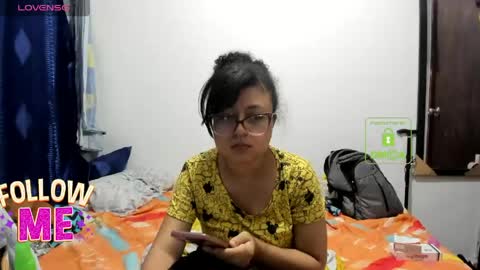 Snapshot of candy_val chatting on May 16, 2026, 6:32 am candy_val online show from May 16, 2026, 6:32 am