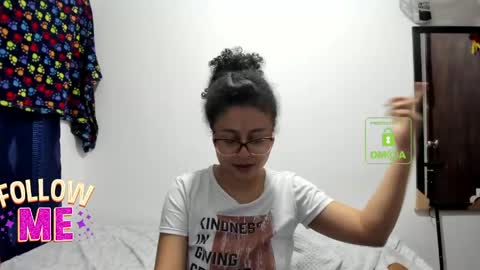 Snapshot of candy_val chatting on June 4, 2026, 6:08 am candy_val online show from June 4, 2026, 6:08 am