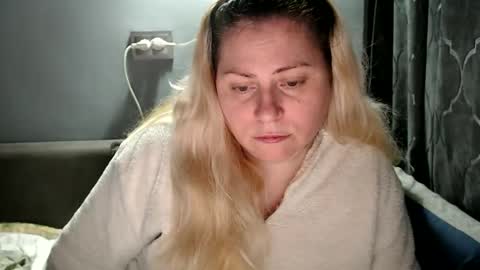 Laura online show from October 9, 2025, 3:43 pm