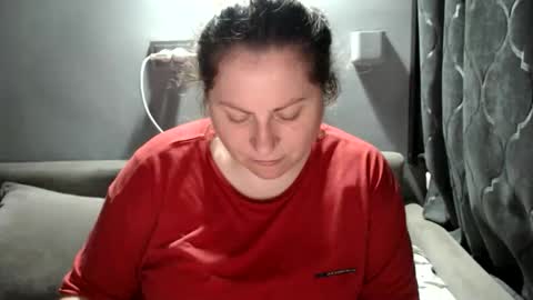 Laura online show from December 14, 2025, 6:23 pm