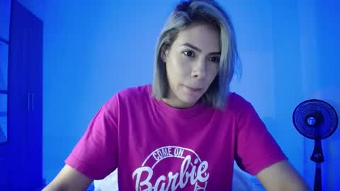 Snapshot of candydowson1 chatting on December 9, 2024, 12:23 am Candy Dowson online show from December 9, 2024, 12:23 am