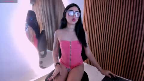 Snapshot of candyglow_ chatting on June 4, 2026, 5:52 pm candyglow_ online show from June 4, 2026, 5:52 pm
