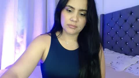 Snapshot of candyhot4 chatting on February 18, 2025, 2:27 am candy online show from February 18, 2025, 2:27 am