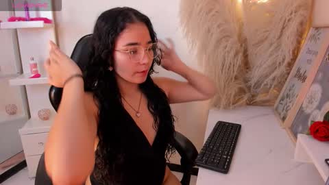 Snapshot of candyjoness_ chatting on September 13, 2025, 12:16 pm Candy online show from September 13, 2025, 12:16 pm