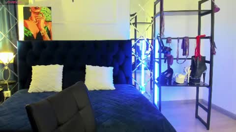 Sofia online show from June 19, 2026, 12:37 am