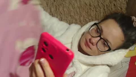 Snapshot of candylady13 chatting on December 27, 2024, 11:31 pm say meow and send tips online show from December 27, 2024, 11:31 pm