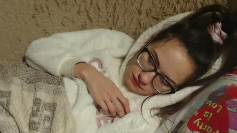 Snapshot of candylady13 chatting on February 6, 2025, 5:40 pm say meow and send tips online show from February 6, 2025, 5:40 pm