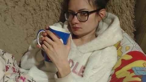 Snapshot of candylady13 chatting on February 18, 2025, 9:09 pm say meow and send tips online show from February 18, 2025, 9:09 pm