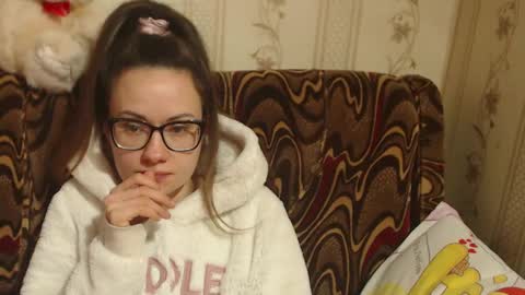 Snapshot of candylady13 chatting on February 27, 2025, 9:22 am say meow and send tips online show from February 27, 2025, 9:22 am