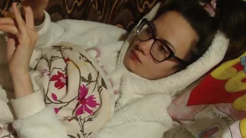 Snapshot of candylady13 chatting on March 2, 2025, 1:04 am say meow and send tips online show from March 2, 2025, 1:04 am