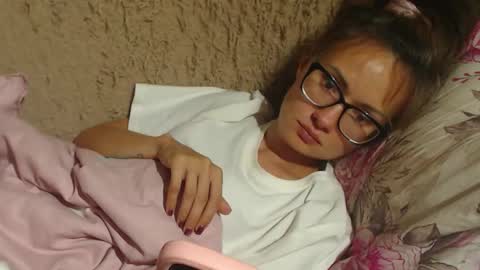 Snapshot of candylady13 chatting on September 8, 2025, 3:33 pm say meow and send tips online show from September 8, 2025, 3:33 pm