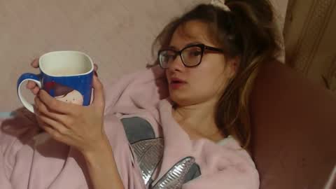 Snapshot of candylady13 chatting on October 3, 2025, 11:24 pm say meow and send tips online show from October 3, 2025, 11:24 pm