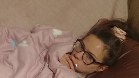 Snapshot of candylady13 chatting on November 19, 2025, 10:10 pm say meow and send tips online show from November 19, 2025, 10:10 pm