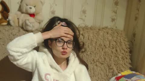 Snapshot of candylady136 chatting on February 5, 2025, 6:59 pm say meow and send tip online show from February 5, 2025, 6:59 pm