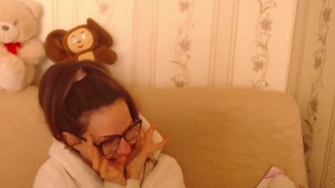 Snapshot of candylady136 chatting on March 5, 2025, 10:33 am say meow and send tip online show from March 5, 2025, 10:33 am
