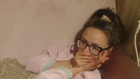 Snapshot of candylady136 chatting on October 18, 2025, 11:00 am say meow and send tip online show from October 18, 2025, 11:00 am