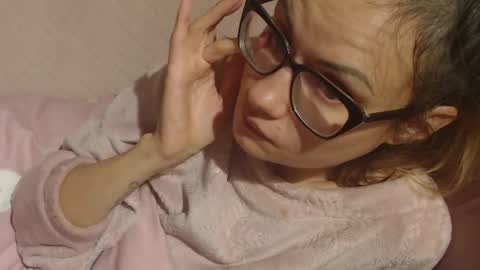 Snapshot of candylady136 chatting on November 12, 2025, 7:13 pm say meow and send tip online show from November 12, 2025, 7:13 pm