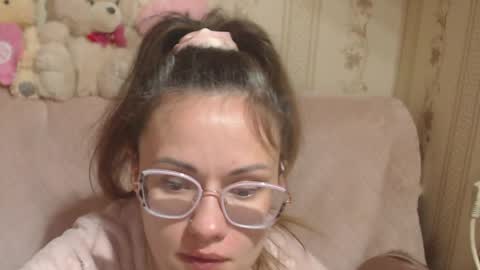 say meow and send tip  online show from April 16, 2026, 8:48 am