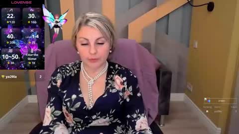 CandyLons online show from October 30, 2025, 7:32 am